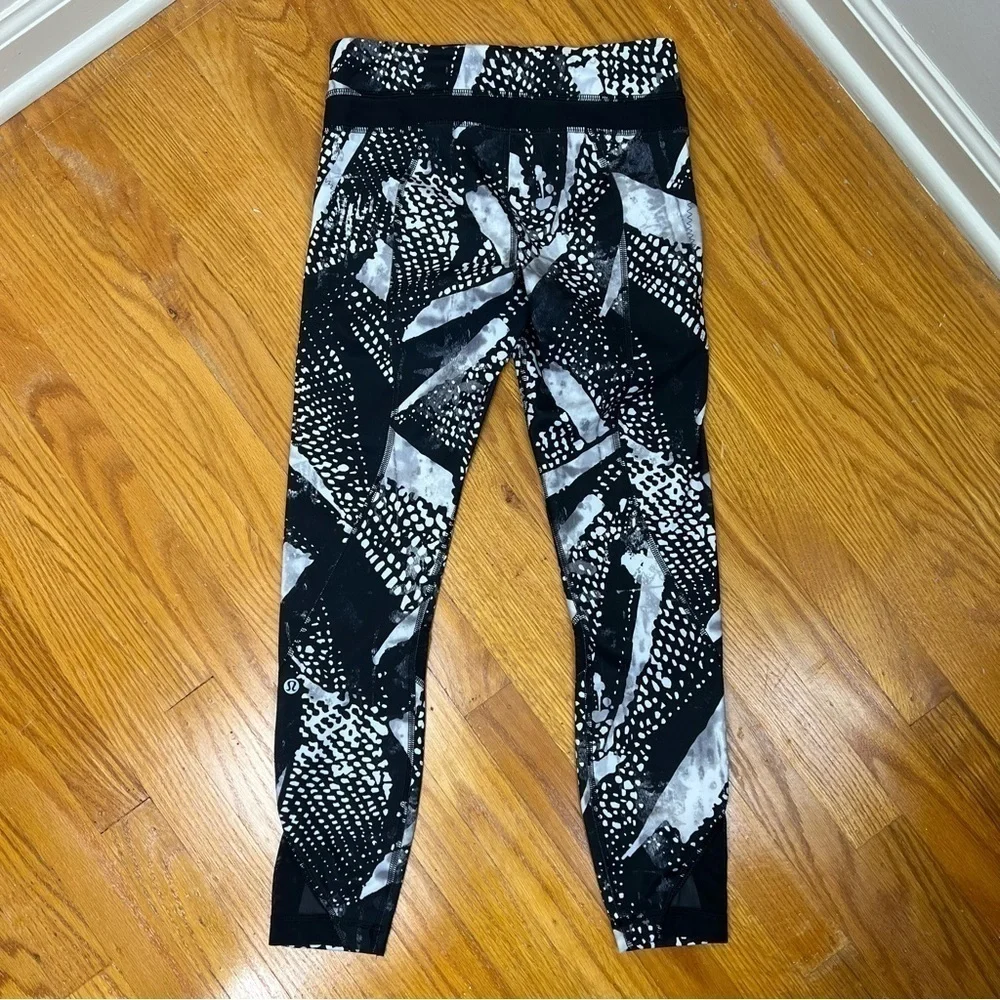 lululemon athletica excellent used